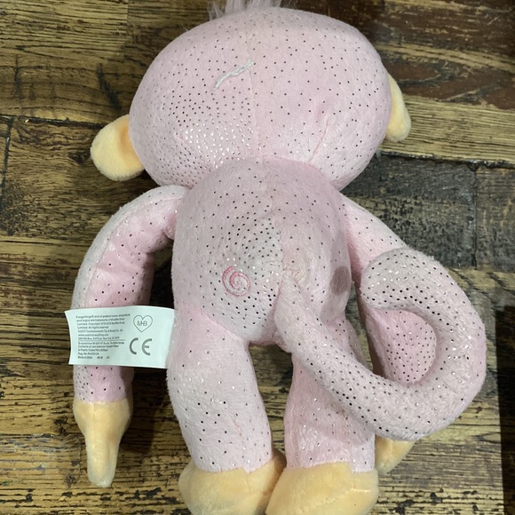 Fingerlings Monkey Pink with Sparkles - Picture 5 of 8